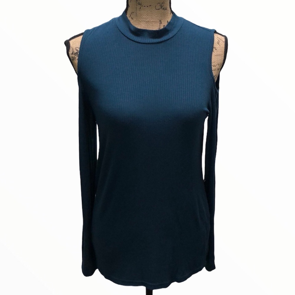 {Banana Republic Factory} Cold Shoulder Long Sleeve Top